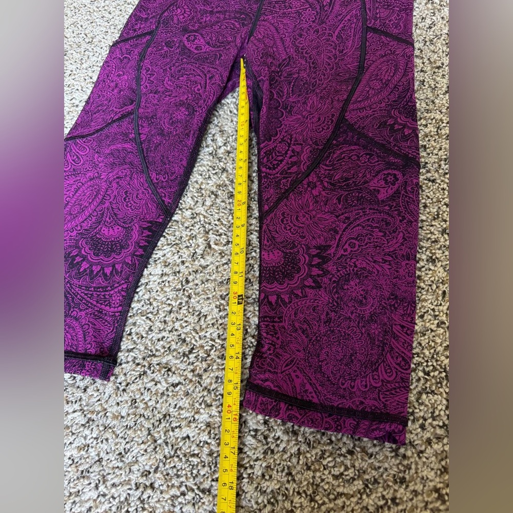 Lululemon Outrun Half Crop Leggings - Picture 9 of 9